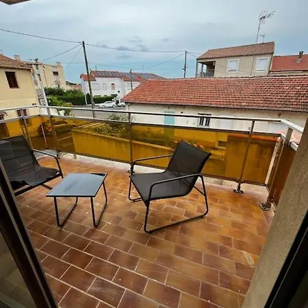 Apartamento Joli Proche Arenes